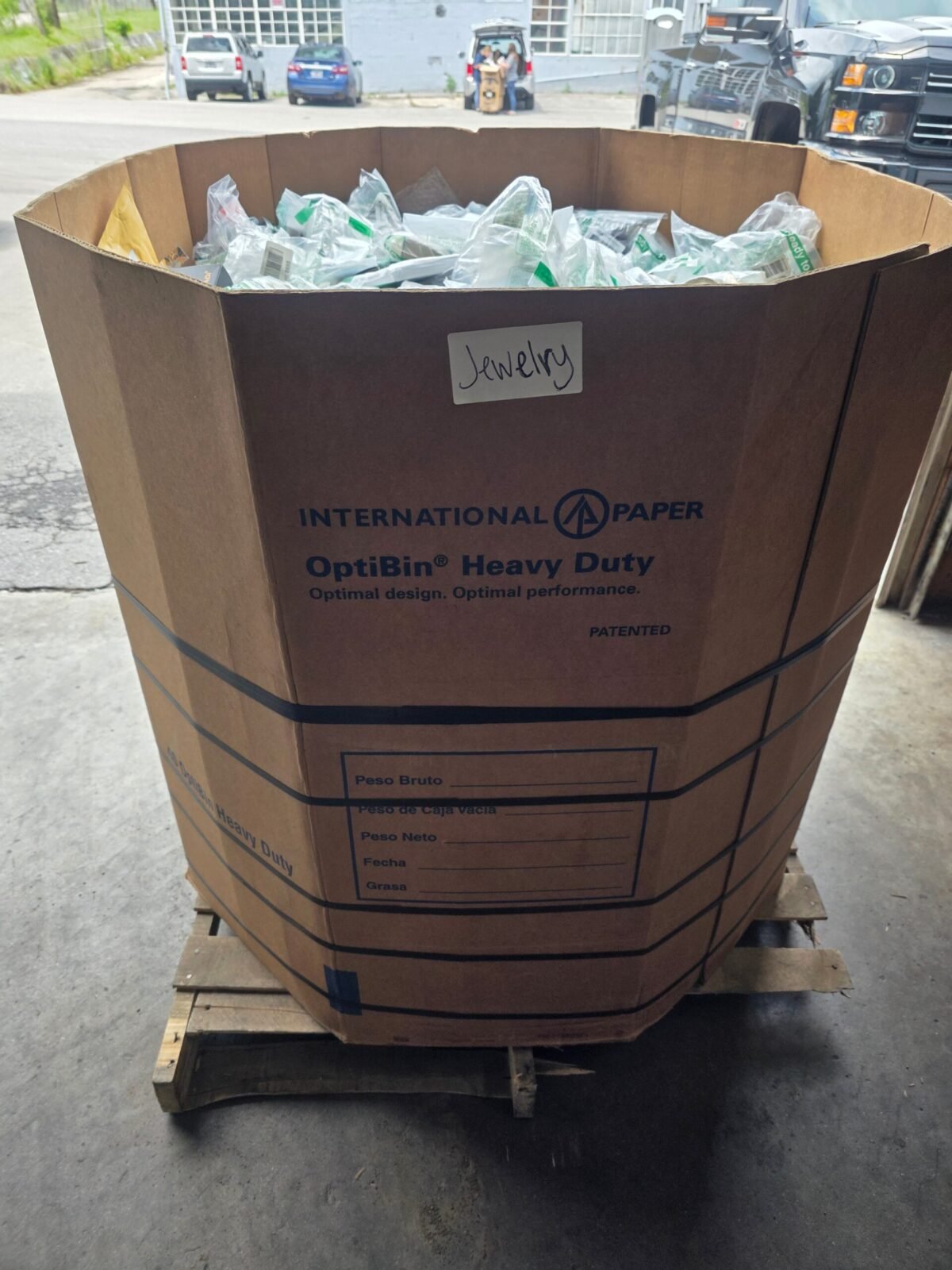 Amazon Jewelry Liquidation Pallet — Wholesale Fashion Jewelry Lot Amazon Jewelry Liquidation Pallet — Wholesale Fashion Jewelry Lot