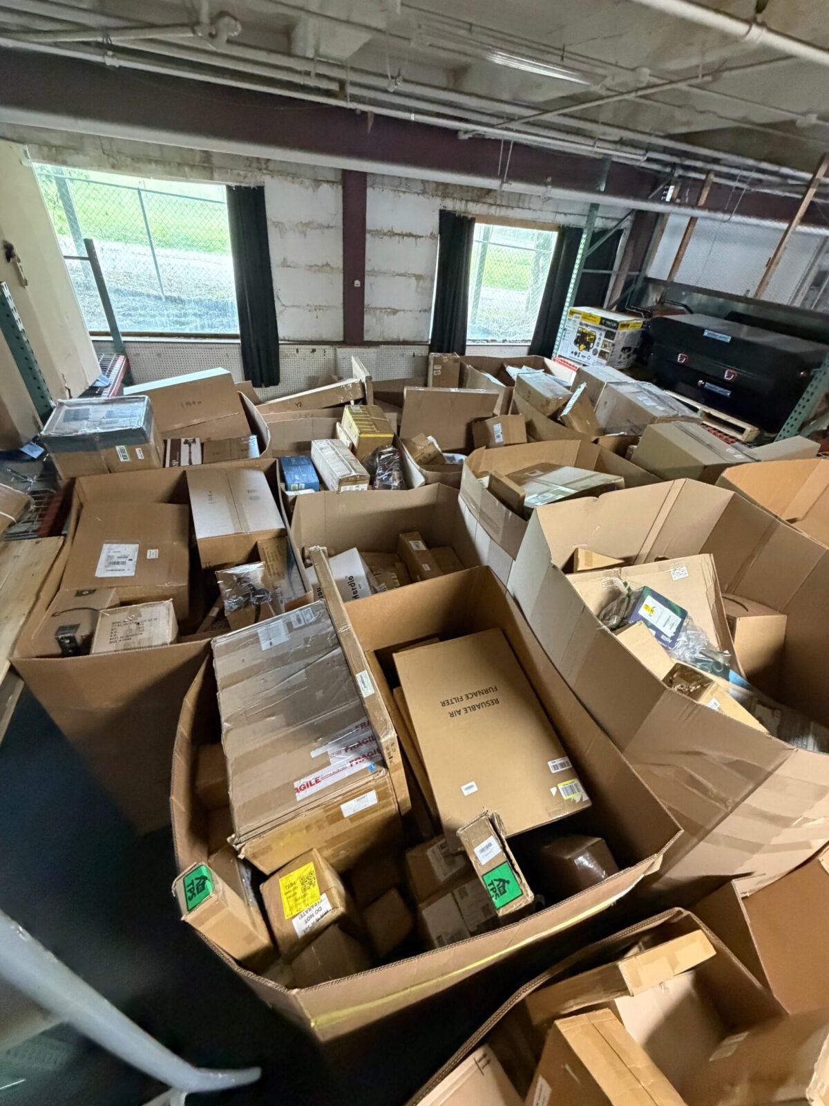 RAW AMZ 5ft Tall Medium-Box General Merchandise Pallet RAW AMZ 5ft Tall Medium-Box General Merchandise Pallet