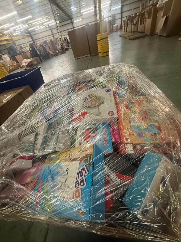 Target Toys Liquidation Truckload – Est. 22–26 Pallets – photo 5 Target Toys Liquidation Truckload – Est. 22–26 Pallets – photo 5