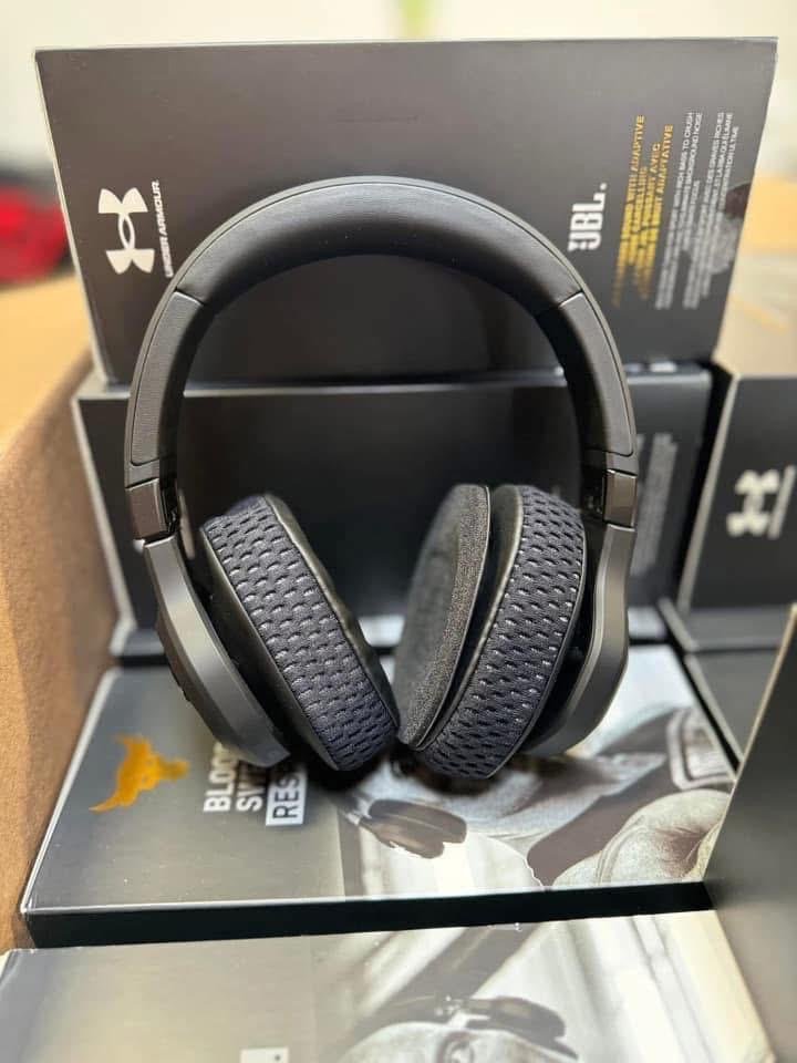 JBL Under Armour Project Rock Headphones Liquidation Pallet – Est. 220–350 Units – photo 6 JBL Under Armour Project Rock Headphones Liquidation Pallet – Est. 220–350 Units – photo 6
