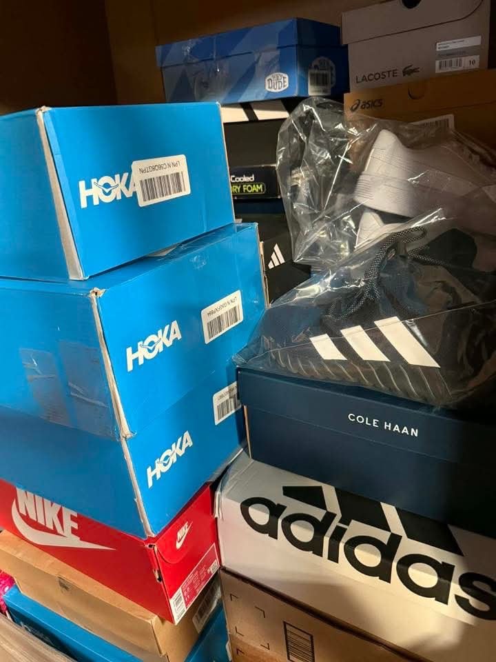Mixed Shoes Pallet – 160-Pair Wholesale Mixed-Brand Footwear Lot Mixed Shoes Pallet – 160-Pair Wholesale Mixed-Brand Footwear Lot