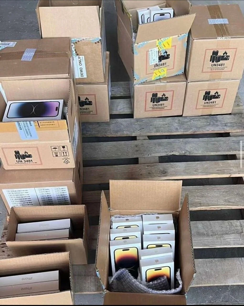 iPhone 15 Pro Max Liquidation Pallet iPhone 15 Pro Max Liquidation Pallet