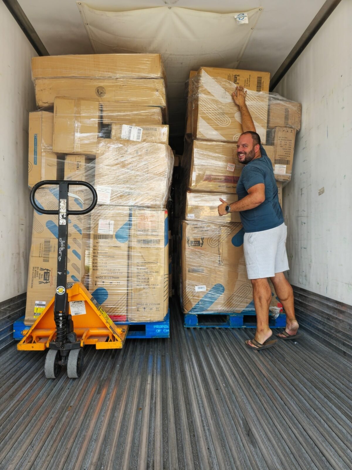 Furniwell Furniture Truckload — Bin Store & Furniture Flip Load Furniwell Furniture Truckload — Bin Store & Furniture Flip Load