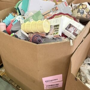 Target Kitchen Shelf Pulls Pallet — Approx. 300 Pieces of Housewares