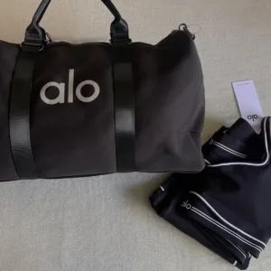 Alo Yoga Apparel Liquidation Pallet – Est. 250–380 Pieces – photo 3