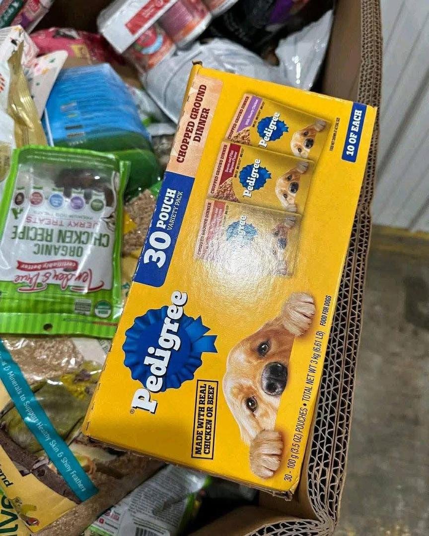 Pet Food Liquidation Pallet – Est. 400–620 Units – photo 3 Pet Food Liquidation Pallet – Est. 400–620 Units – photo 3