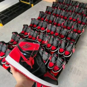 Wholesale Nike Sneakers Liquidation Pallet