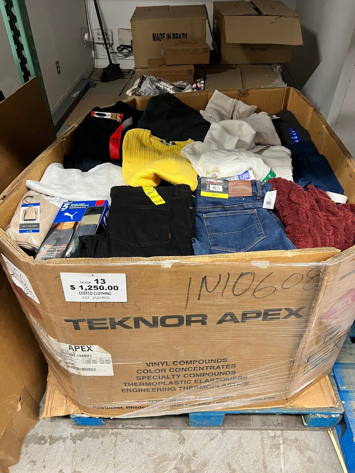 Brand Name Clothing – 250pcs Liquidation Pallet — Lot 14 Brand Name Clothing – 250pcs Liquidation Pallet — Lot 14
