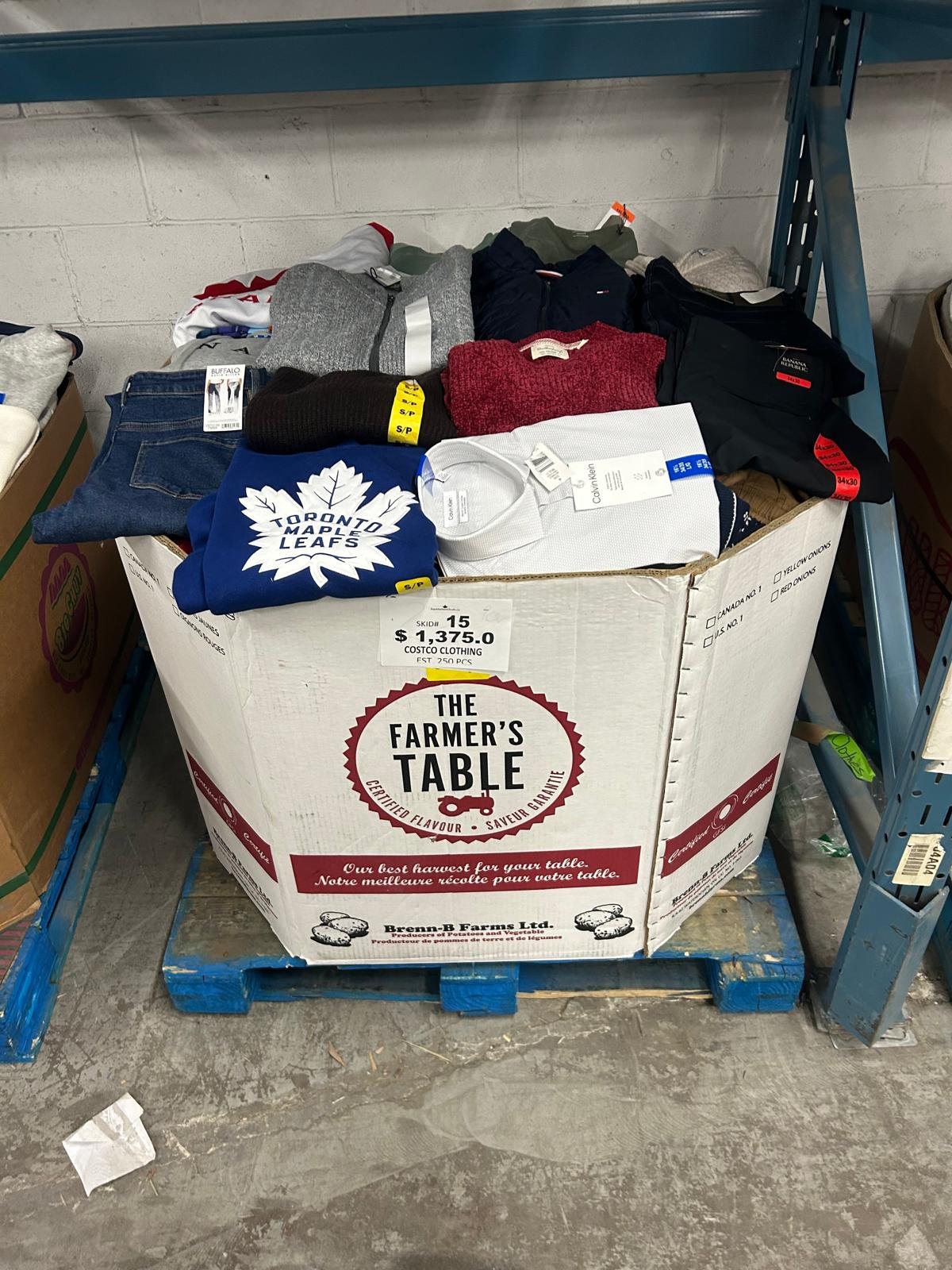 CW Clothing Liquidation Pallet — Lot 7 CW Clothing Liquidation Pallet — Lot 7