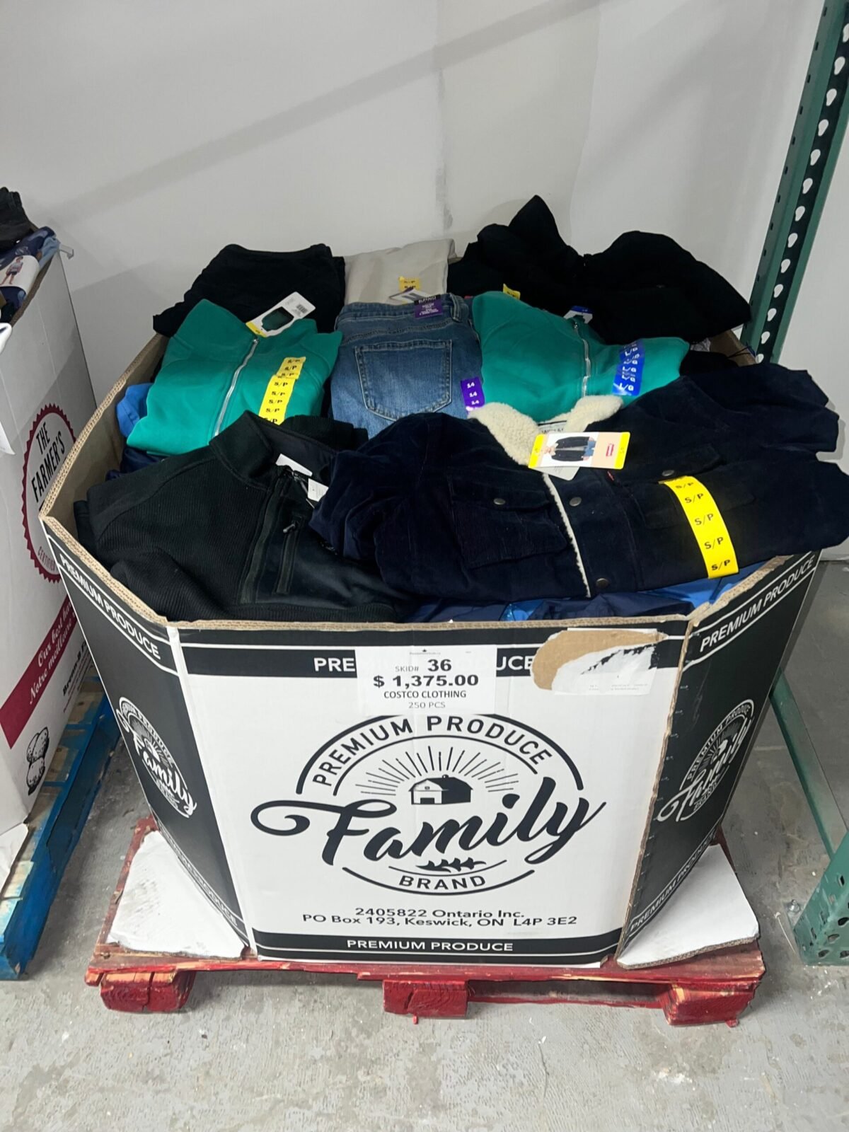 CW Clothing Liquidation Pallet — Lot 12 CW Clothing Liquidation Pallet — Lot 12