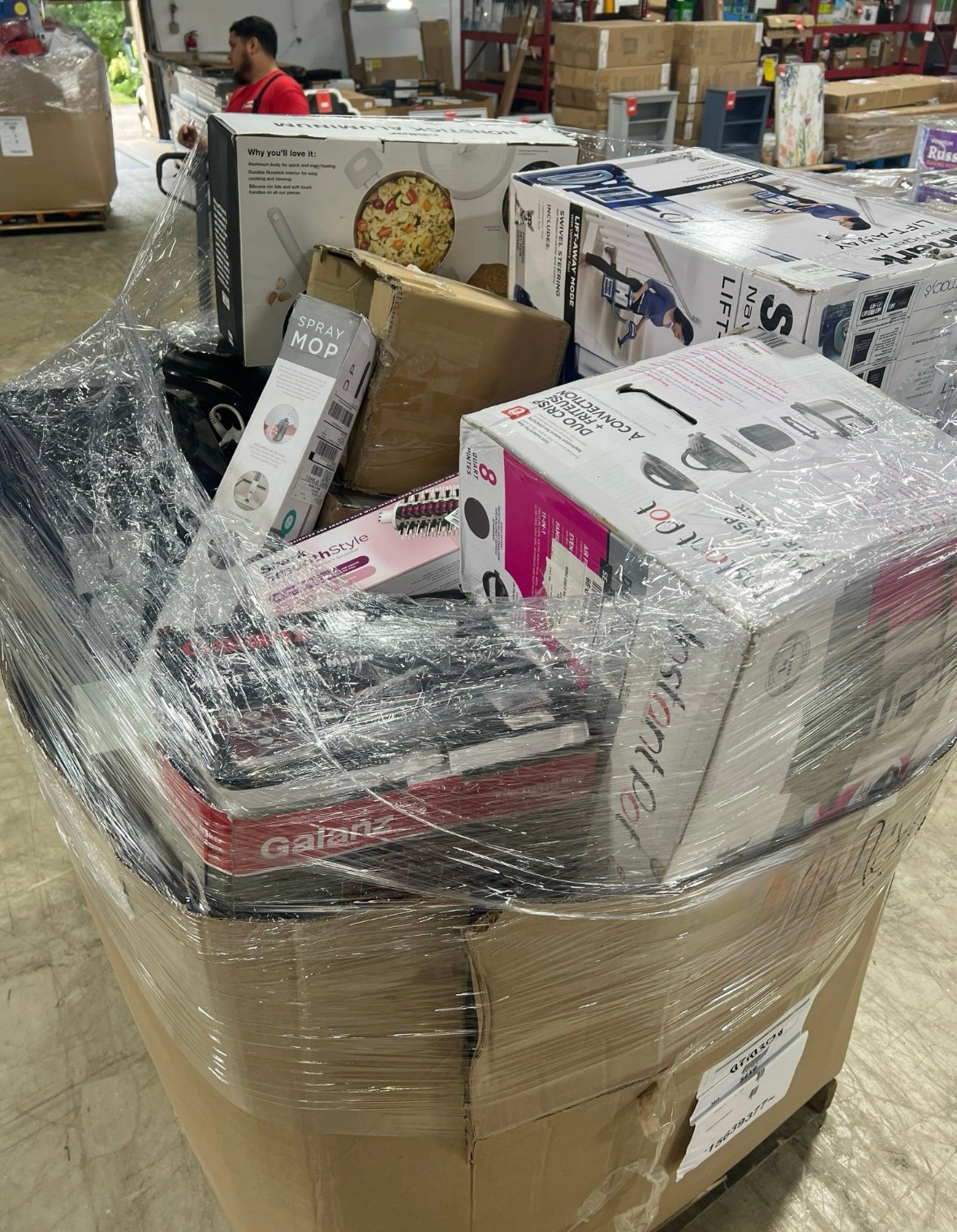 Macy’s Houseware Liquidation Pallet — Mixed Home & Kitchen Goods Lot Macy’s Houseware Liquidation Pallet — Mixed Home & Kitchen Goods Lot