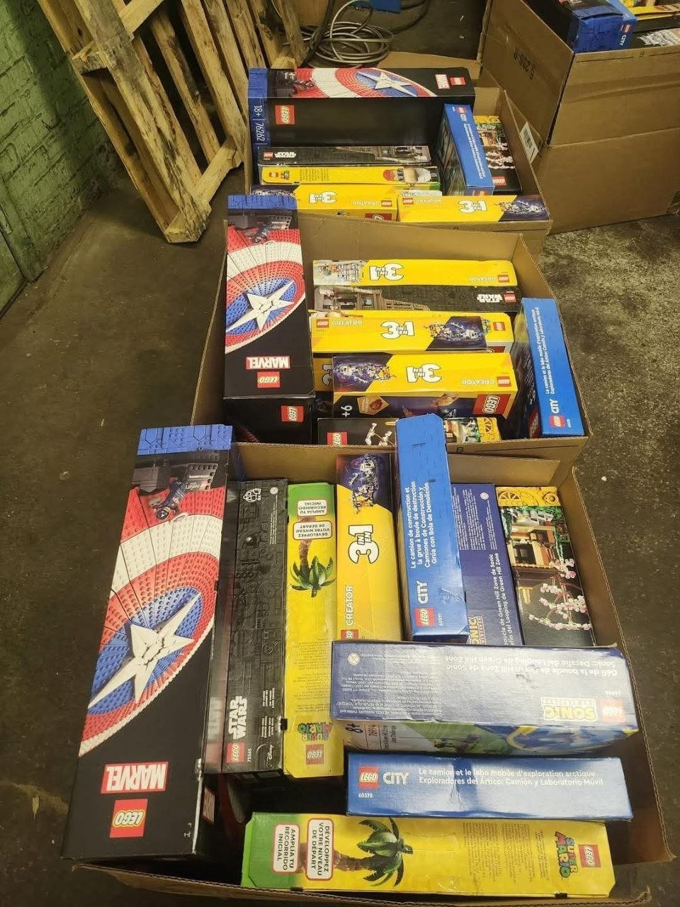 Lego Toys — Premium Assorted Sets Liquidation Pallet Lego Toys — Premium Assorted Sets Liquidation Pallet