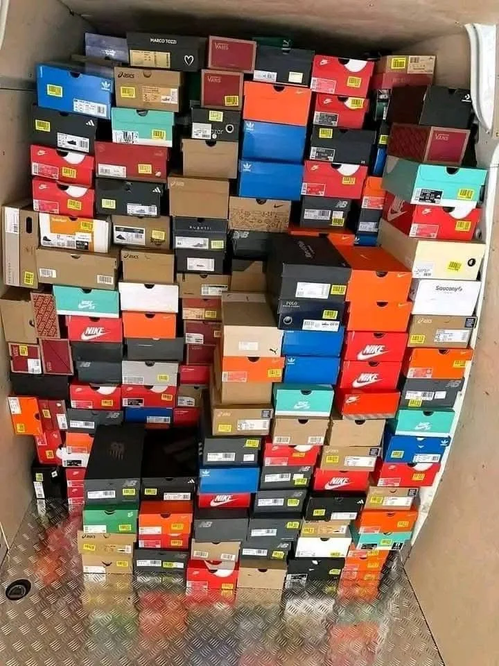 Wholesale Mixed Shoes (Approx. 100 Pairs) Liquidation Pallet – photo 2 Wholesale Mixed Shoes (Approx. 100 Pairs) Liquidation Pallet – photo 2
