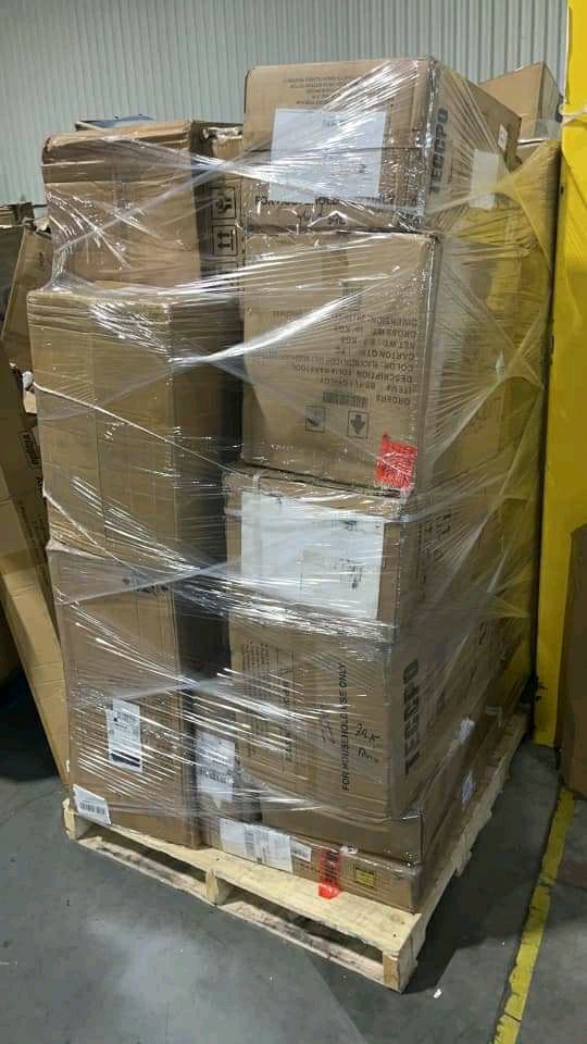 Amazon Customer Returns – 6ft Mediums Pallet – Est. 170–270 Units – photo 6 Amazon Customer Returns – 6ft Mediums Pallet – Est. 170–270 Units – photo 6