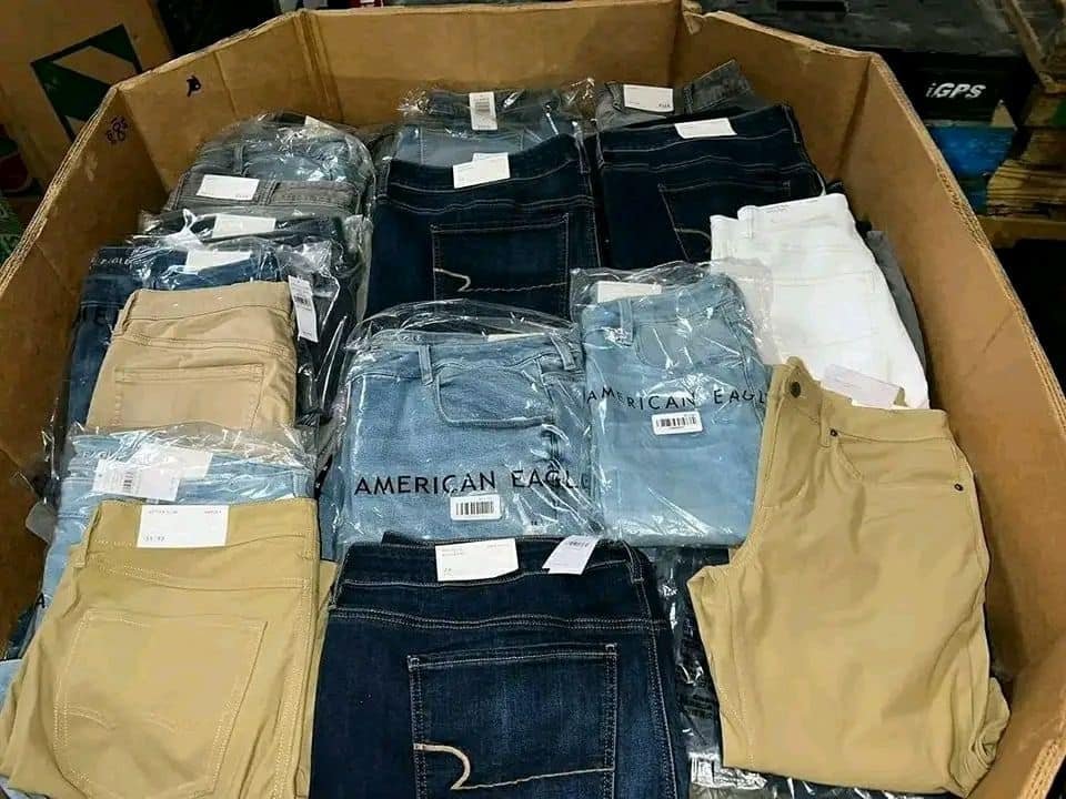 American Eagle Jeans Pallet: 200 Original Pairs American Eagle Jeans Pallet: 200 Original Pairs