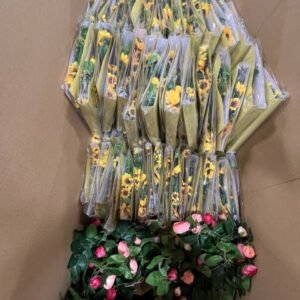 Wholesale sunflower garlands today - Wholesale Sunflower Garlands: Today Pallet