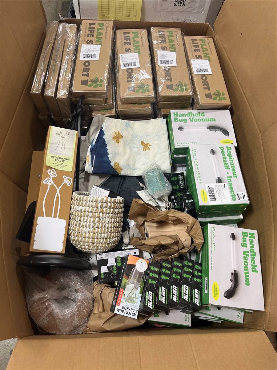 Assorted Garden Products Pallet Assorted Garden Products Pallet