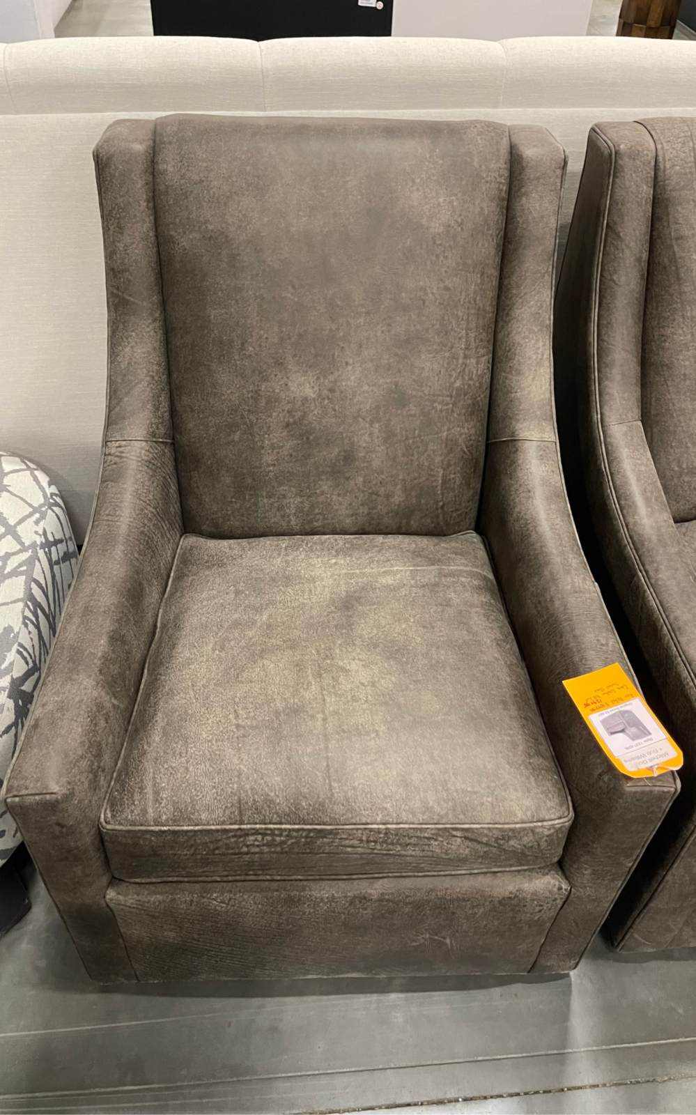 Mitchell Gold Bob Williams Cara Leather Chair Pallet Mitchell Gold Bob Williams Cara Leather Chair Pallet