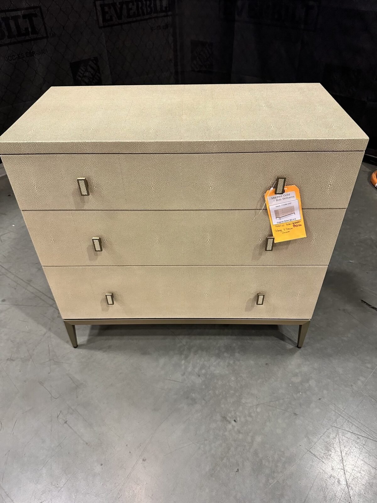 Mitchell Gold Bob Williams 3 Drawer Dresser Pallet Mitchell Gold Bob Williams 3 Drawer Dresser Pallet