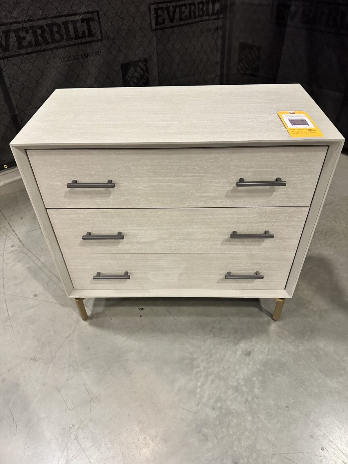 Mitchell Gold Bob Williams Chest Pallet Mitchell Gold Bob Williams Chest Pallet