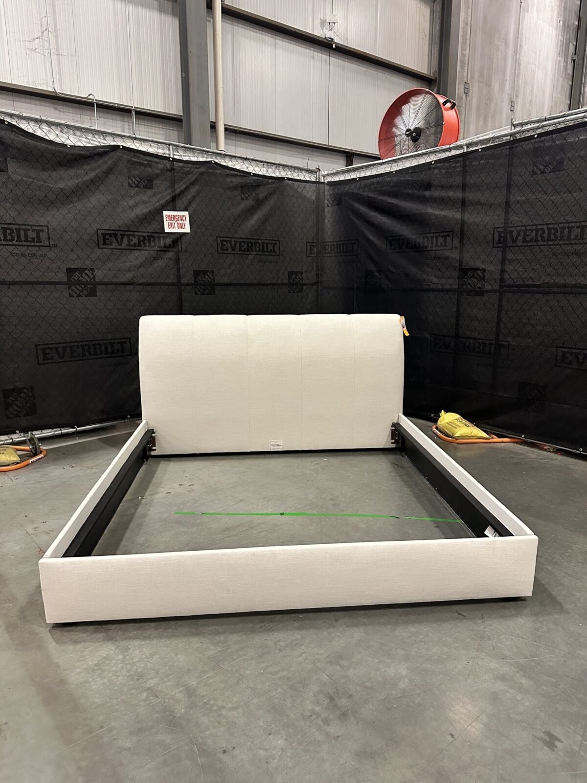 King Headboard Liquidation – Mitchell Gold + Bob Williams Pallet King Headboard Liquidation – Mitchell Gold + Bob Williams Pallet
