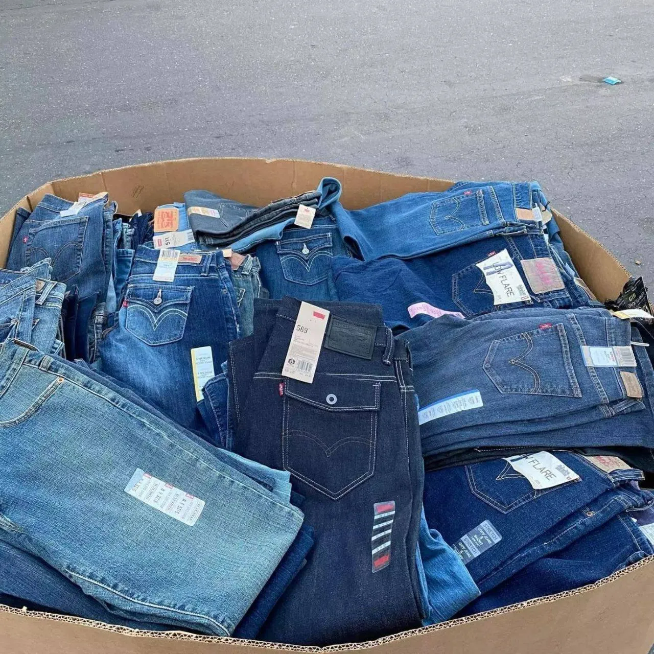 Levi’s Jean Pallet Levi s jean pallet - Levi’s Jean Pallet