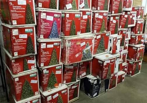 Christmas Deco Liquidation Pallet Christmas Deco Liquidation Pallet