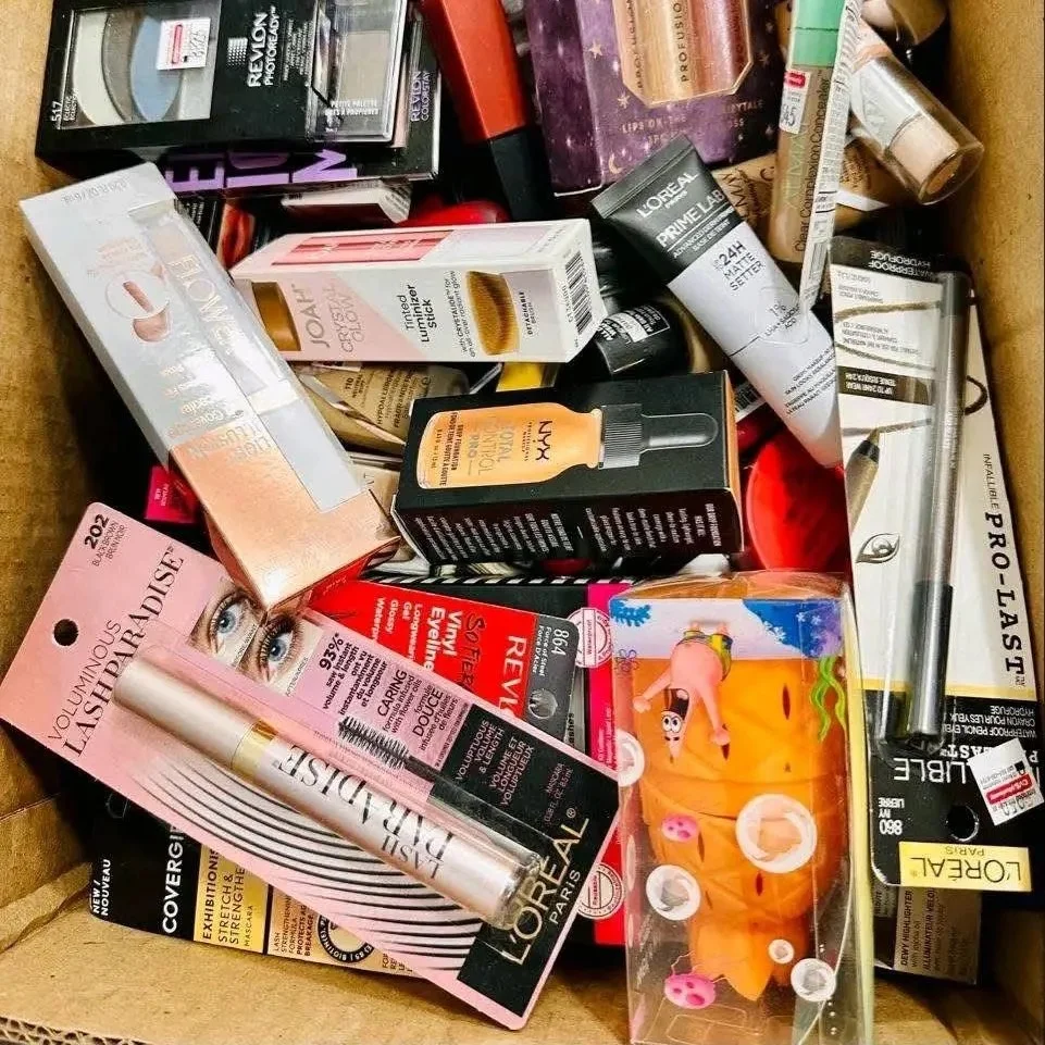 Mixed Cosmetics Pallet | Approx. 500 Pieces Wholesale Makeup & Beauty Bulk Deals – photo 2 Mixed Cosmetics Pallet | Approx. 500 Pieces Wholesale Makeup & Beauty Bulk Deals – photo 2