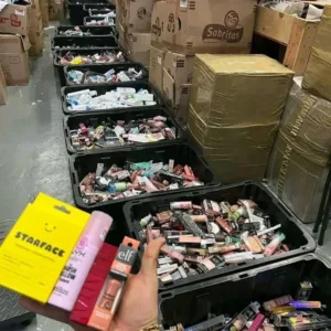 Makeup and Beauty Pallets Wholesale – Est. 160–240 Pieces – photo 3