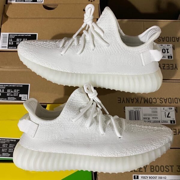 Yeezy Boost 350 v2 Pallets: 10+ Pairs Value Yeezy Boost 350 v2 Pallets: 10+ Pairs Value