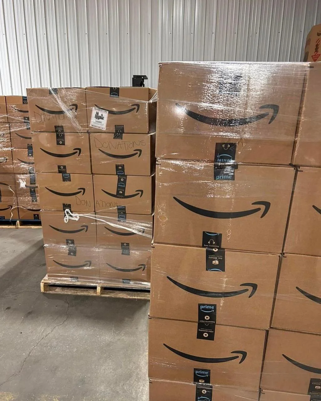 Amazon Boxes Warehouse Pallet – Est. 65–100 Units – photo 1 Amazon Boxes Warehouse Pallet – Est. 65–100 Units – photo 1