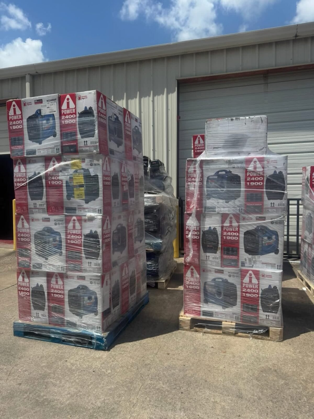 Inverter Generator Liquidation Pallet – Est. 18–30 Units – photo 2 Inverter Generator Liquidation Pallet – Est. 18–30 Units – photo 2