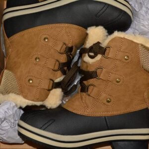 Assorted Shelf Pull Fall/Winter Womens Shoes – Est. 150–240 Pairs – photo 4